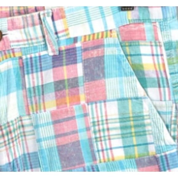 Charleston Threads, Distressed Patchwork Men's Plaid Shorts Size 36 - Picture 3 of 3